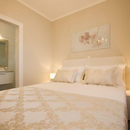 Paradise Lux Apartment โตรกีร์ ภายนอก รูปภาพ