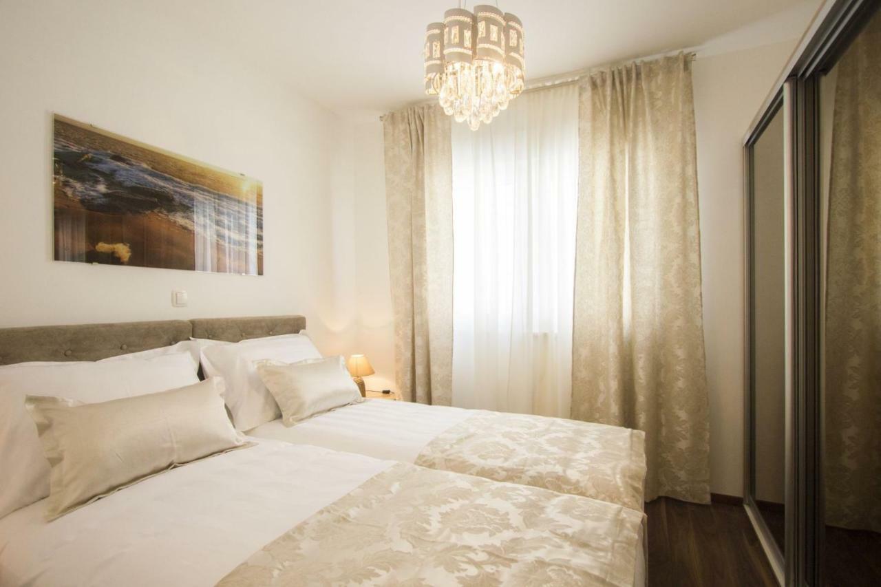 Paradise Lux Apartment โตรกีร์ ภายนอก รูปภาพ