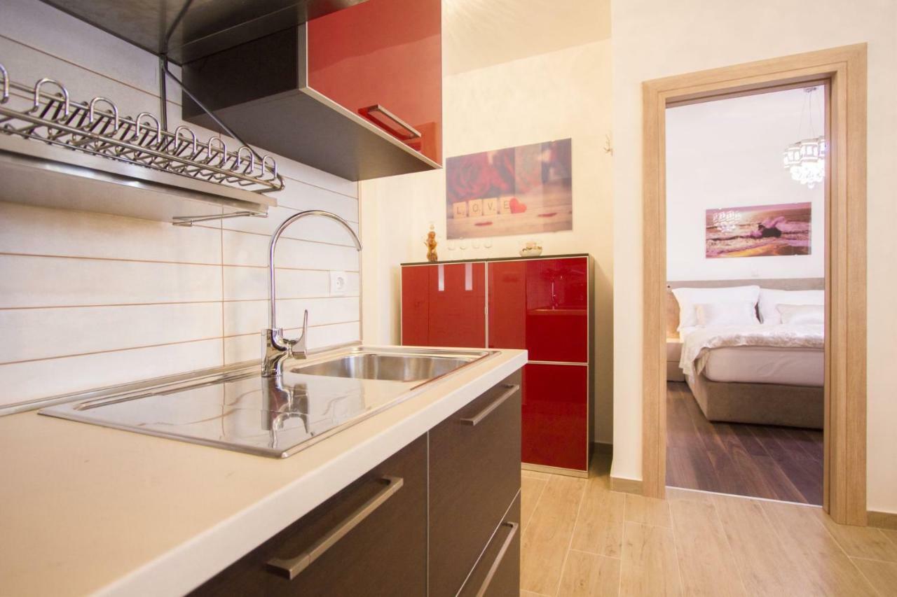 Paradise Lux Apartment โตรกีร์ ภายนอก รูปภาพ