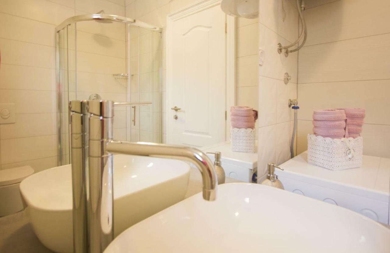 Paradise Lux Apartment โตรกีร์ ภายนอก รูปภาพ