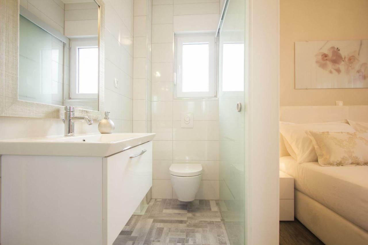 Paradise Lux Apartment โตรกีร์ ภายนอก รูปภาพ