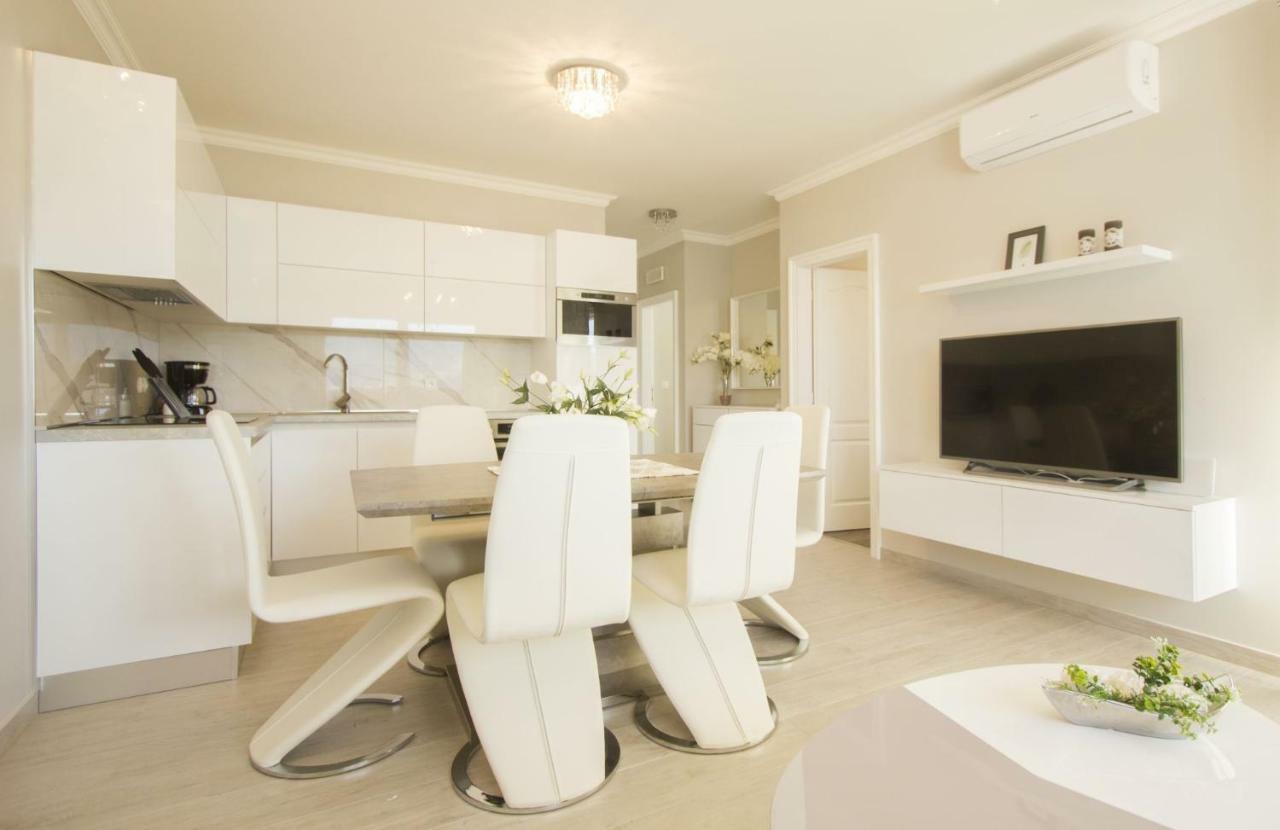 Paradise Lux Apartment โตรกีร์ ภายนอก รูปภาพ