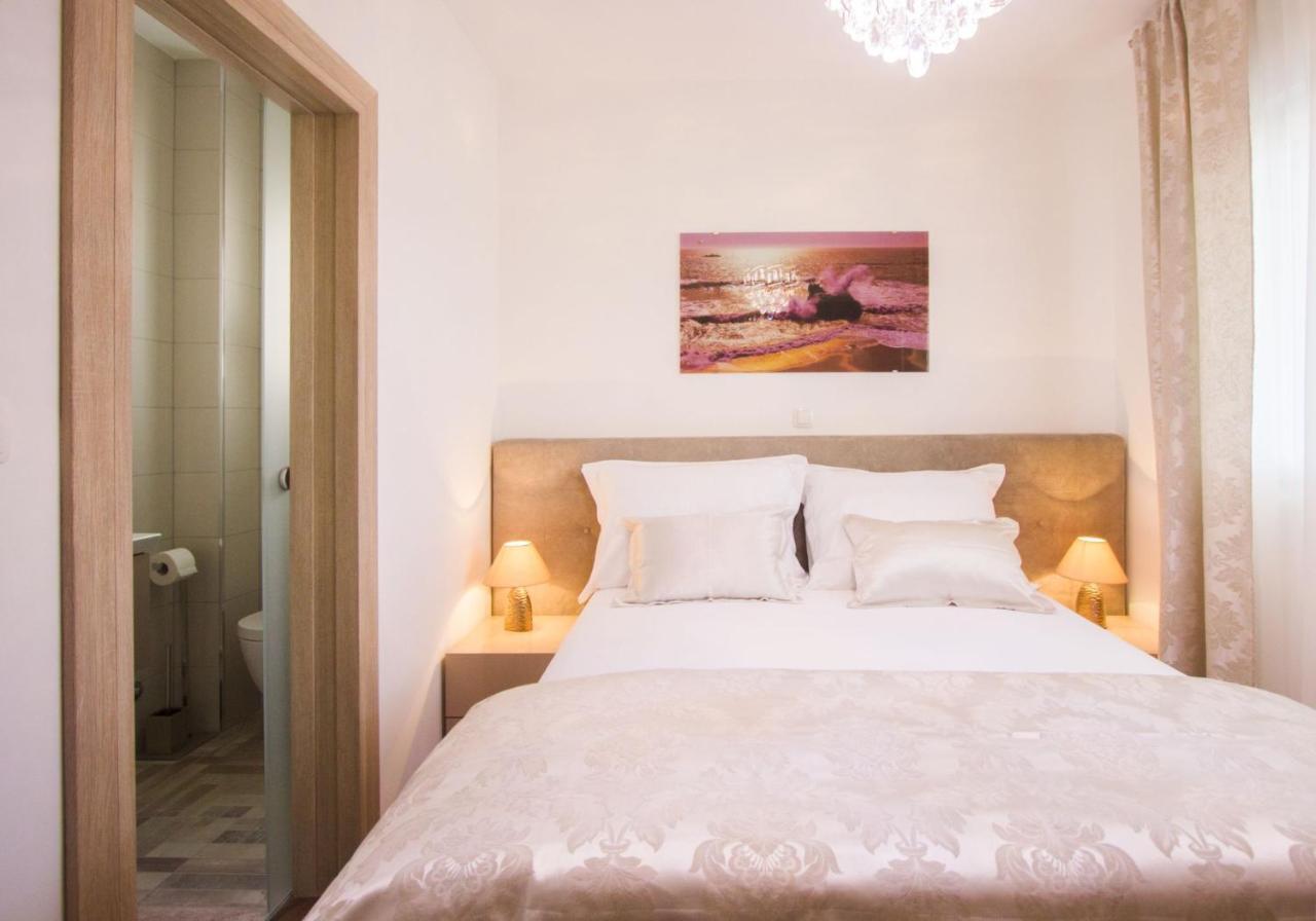 Paradise Lux Apartment โตรกีร์ ภายนอก รูปภาพ